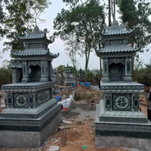 Mộ 2 mái chất liệu đá xanh rêu