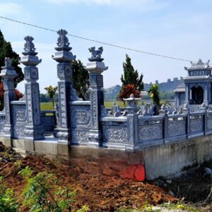 Khu lăng mộ đá xanh đen